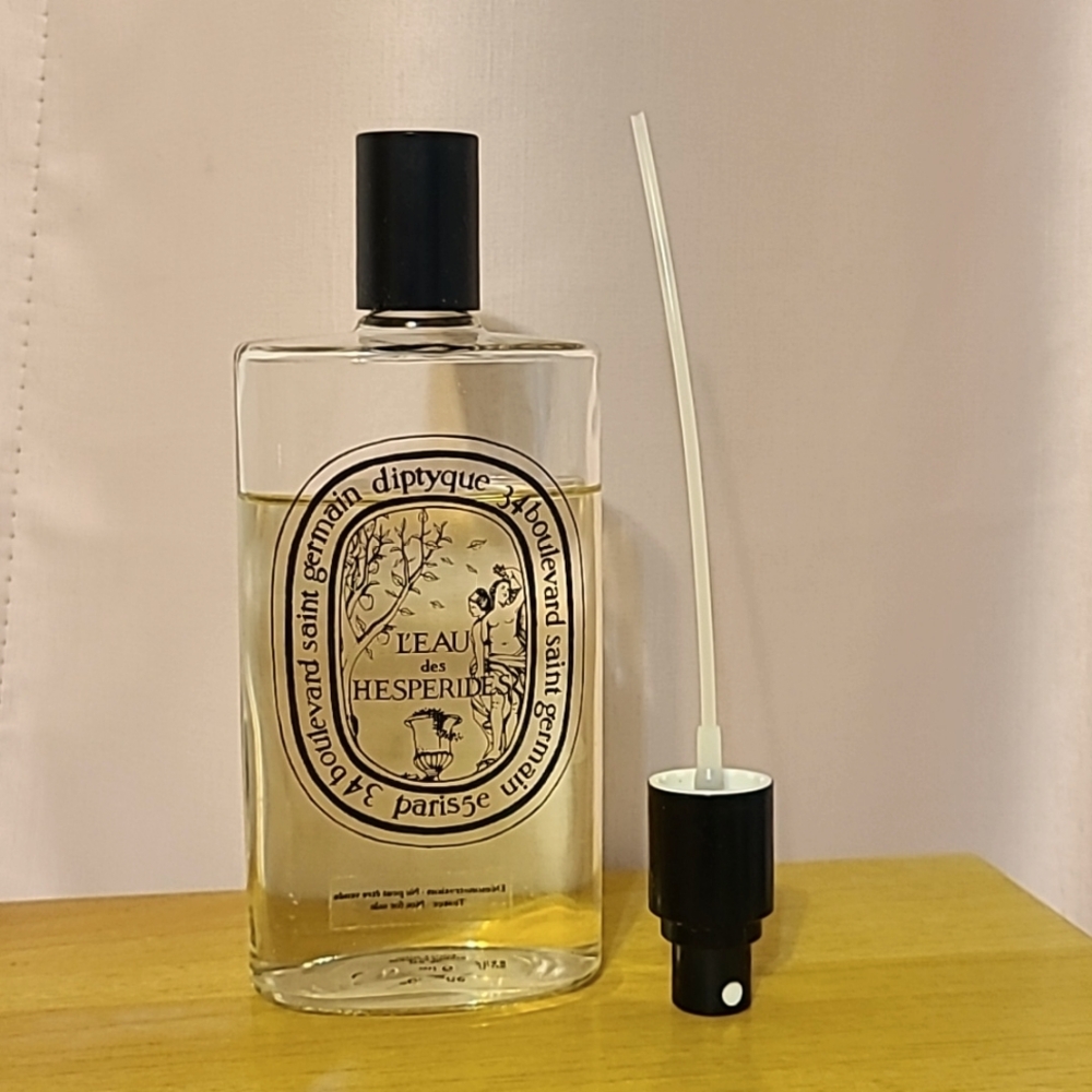 DIPTYQUE L'EAU DES HESPERIDES COLOGNE WITH SPRAY 200 ML/6.8 FL.OZ. 3/4 of bottle